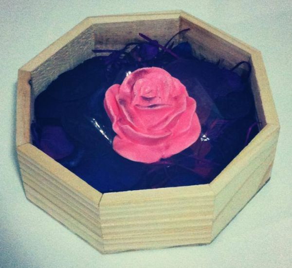 ROSA MARROQUINA COM CACHEPÔ